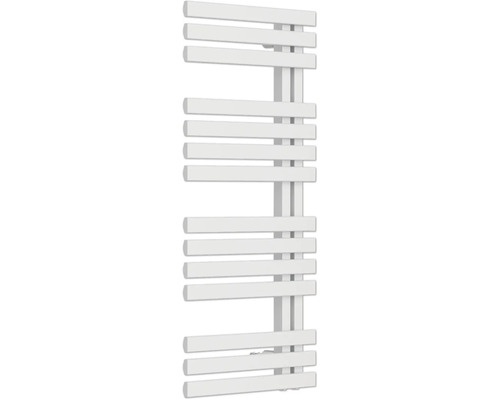 Weißer Badheizkörper mit horizontalen Flachrohren in Leiterform für das Badezimmer.