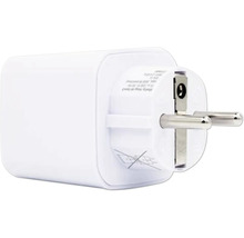 Weiße smarte Steckdose Shelly Plug M Gen3 mit Schutzkontaktstecker.