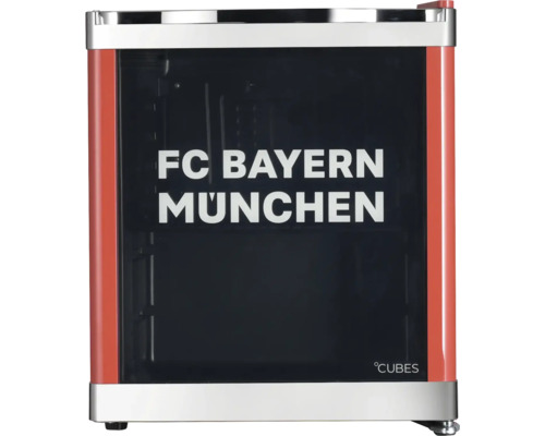 Roter FC Bayern München Mini-Kühlschrank von Cubes mit silberfarbenem Rahmen, Glastür und Schriftzug.