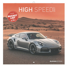 Cover des Kalenders High Speed 2027 von Alpha Edition mit einem silbernen Porsche Sportwagen in einer weitläufigen Wüstenlandschaft.