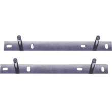 Set aus zwei Heizkörper Wandhalterungen aus Metall mit Befestigungslöchern und Haltebolzen