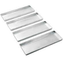 Set aus vier rechteckigen Metallschalen zur Organisation und Aufbewahrung.