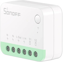 Sonoff Smart Switch Modul für Unterputzmontage mit Sonoff Logo, Taste und Klemmen zur WLAN-Steuerung von Beleuchtung.