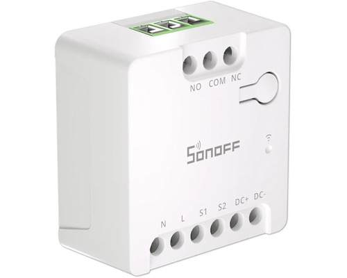 Weißes Sonoff Smart-Relaismodul mit Sonoff Logo, Anschlussklemmen für Strom und Schalter sowie Symbol für kabellose Verbindung.