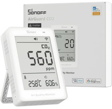 Sonoff AirGuard Luftqualitätsmonitor mit Anzeige für Kohlendioxid, Temperatur in Grad Celsius und Luftfeuchtigkeit sowie Matter Logo.
