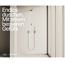 Minimalistisches Orbital Duschsystem mit Regendusche, digitaler Steuerung und Handbrause in einem modernen Badezimmer.