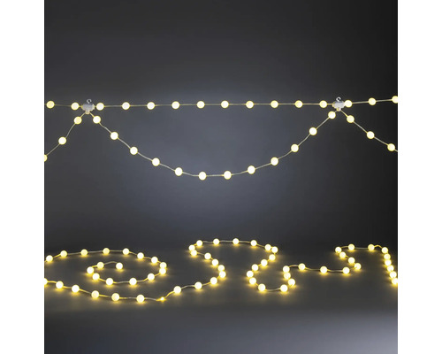 LED-Lichterkette mit warmweißen, kugelförmigen Leuchtmitteln für dekorative Zwecke.