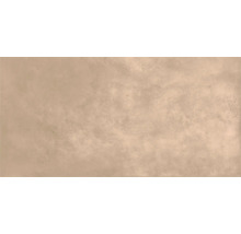 Feinsteinzeugfliese in Betonoptik, beige, strukturierte Oberfläche.