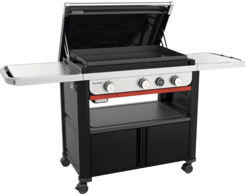 Weber Gas-Griddle Slate mit drei Brennern, Digitalanzeige, Deckel, Seitentischen und Unterschrank auf Rollen.