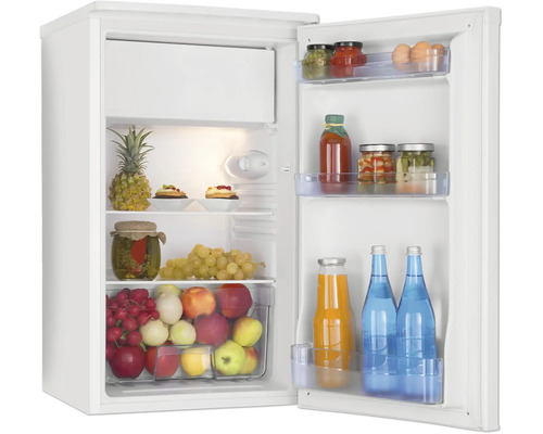 Offener Tischkühlschrank mit Gefrierfach, gefüllt mit Lebensmitteln wie Obst und Getränken zur Veranschaulichung des Stauraums.