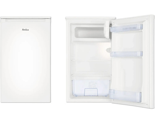 Weißer Amica Kühlschrank, Kompaktmodell, Ansicht geschlossen und geöffnet mit Innenfächern, Ablagen und Gemüseschublade.