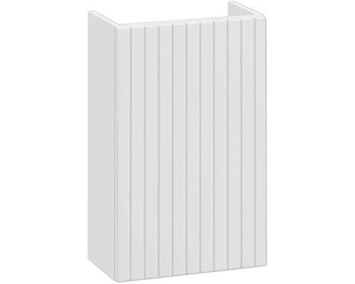 Weißer Wand- oder Oberschrank mit vertikal gerillter Türfront.