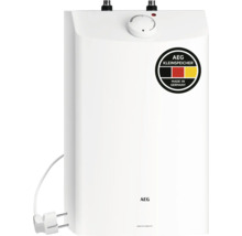 AEG Kleinspeicher, Warmwasserspeicher in Weiß mit Drehregler, Stromkabel und Wasseranschlüssen, hergestellt in Deutschland.
