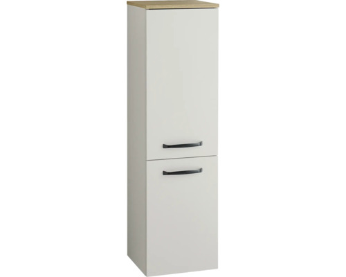 Hoher Badezimmerschrank mit zwei Türen, schwarzen Griffen und einer Abdeckplatte in Holzoptik.