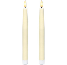 Zwei cremefarbene LED-Stabkerzen mit realistisch wirkender Flamme und geriffeltem Fuß.