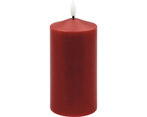 Rote LED-Stumpenkerze mit flammenförmigem Licht.