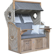 Strandkorb mit Holzgestell, grauem Polyrattan-Geflecht, grauen Polstern und Bullaugen.