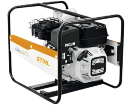 Stihl Motorpumpe mit schwarzem Stahlrahmen und Benzinmotor.