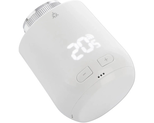 Weißes smartes Heizkörperthermostat mit Digitalanzeige von 20,5 Grad und Plus-Minus-Tasten zur Temperaturregelung.