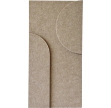 Beiges Akustikpaneel aus Filz mit geometrischem Relief und abgerundeten Formen.