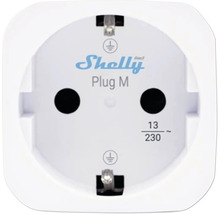 Weißer smarter Steckdosenadapter Shelly Plug M Generation 3 mit Erdungsanschluss und einer Spannung von 230 Volt.