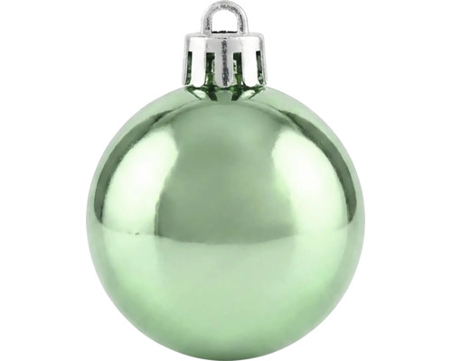 Glänzende hellgrüne Weihnachtskugel mit silberner Aufhängung.