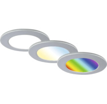 Drei runde LED Einbaustrahler mit flachem Design für Deckenmontage