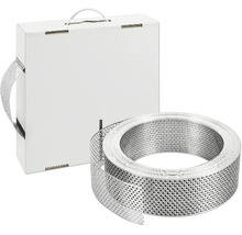 Lochband aus Metall auf Rolle mit dazugehörigem Abrollkarton.