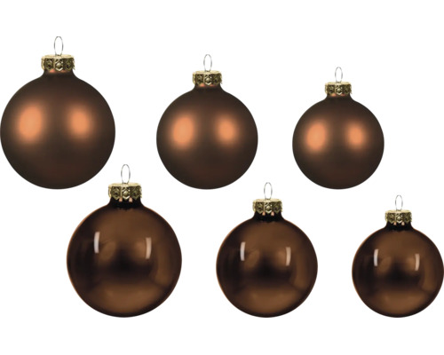 Sechs braune Weihnachtskugeln, drei matt und drei glänzend, mit goldfarbenen Kappen.