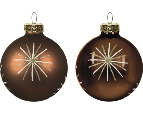 Zwei braune Weihnachtskugeln aus Glas mit Sternmuster in Weiß und Gold-Glitzer, eine glänzende und eine matte Oberfläche.
