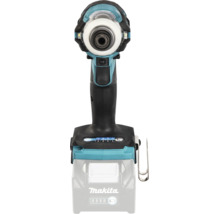 Makita Akku-Schlagschrauber in Frontalansicht mit LED-Beleuchtung am Bohrfutter, digitalem Bedienfeld am Standfuß und Makita Logo.