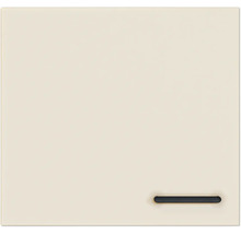 Beige Küchenfront mit einem schwarzen horizontalen Griff an der unteren rechten Seite.