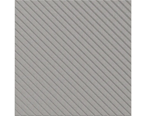 Quadratische Fliese mit strukturierter Oberfläche und diagonalen parallelen Rillen.