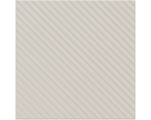 Quadratische Fliese mit diagonalem Streifenmuster und strukturierter Oberfläche.