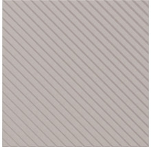 Quadratische Fliese mit diagonal verlaufenden Rillen und strukturierter Oberfläche.