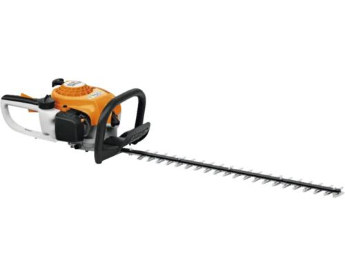 Benzin-Heckenschere von STIHL mit langem Schneidmesser und ergonomischen Griffen für die Gartenarbeit.