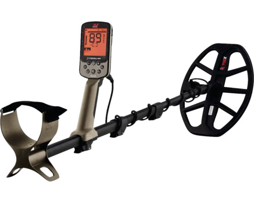 Minelab Metalldetektor X-Terra Pro mit digitalem Display, Bedienfeld, Armstütze und runder Suchspule.