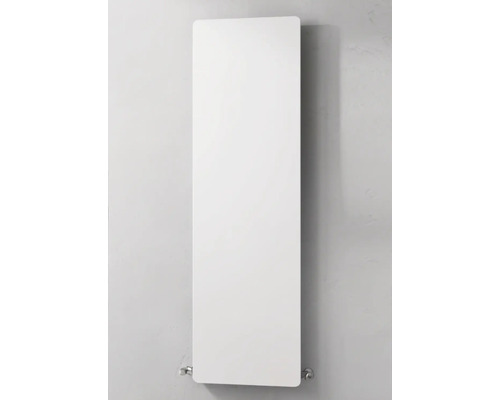 Vertikaler Design-Heizkörper mit flacher Front und abgerundeten Ecken.