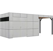 Modernes Gartenhaus mit integriertem Schleppdach und Doppeltür aus Paneelen in Plattenbauweise mit Fensterband.