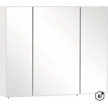 Dreitüriger Spiegelschrank für das Badezimmer mit drei Spiegelflächen. (Image AI modified or generated)