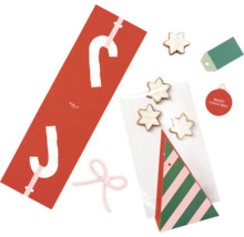 Folia Weihnachts-Geschenkverpackungs-Set mit Kekstüten, Geschenkanhängern und Deko-Elementen.