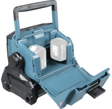 Makita Baustrahler mit Akku und geöffnetem Batteriefach mit zwei Lithium Ionen Akkus