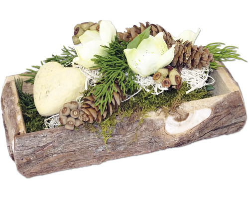 Dekoratives Holztablett als Tischschmuck mit Zapfen Moos und Herzfigur für eine herbstliche oder winterliche Raumdekoration