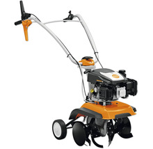 Stihl Motorhacke mit Benzinmotor für die Gartenbodenbearbeitung