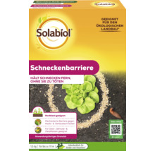 Solabiol Schneckenbarriere Granulat in der 1,5 Kilogramm Verpackung als mechanische Barriere für Obst, Gemüse und Zierpflanzen im Garten.