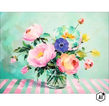 Wandbild mit einem Blumenstrauß aus Pfingstrosen in einer Glasvase auf einem gestreiften Untergrund im malerischen Stil (Image AI modified or generated)