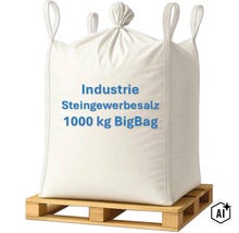 Industrie Steingewerbesalz 1000 Kilogramm im BigBag auf einer Holzpalette (Image AI modified or generated)