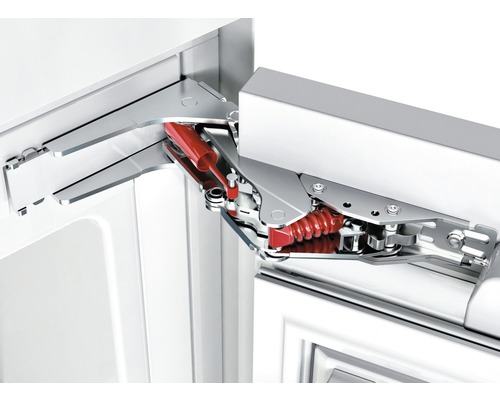 Möbelscharnier aus Metall mit Dämpfungsmechanismus