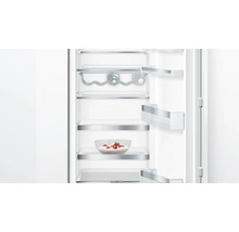 Einbau-Kühlschrank Bosch KIR81AFE0 BxHxT 55.8 x 177.2 x 54.5 cm Kühlteil 319 l