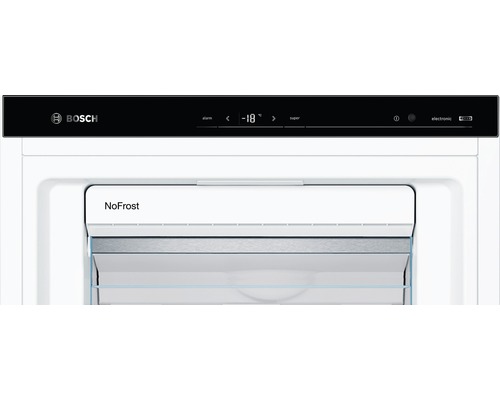Innenansicht eines Gefrierschranks mit NoFrost Funktion und elektronischer Temperaturanzeige von Bosch